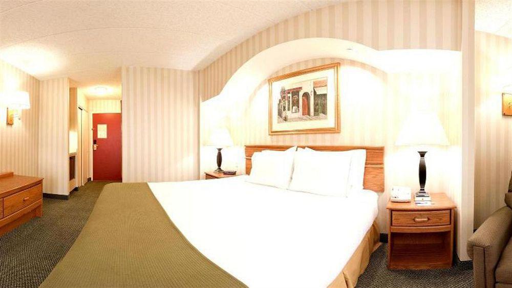 Holiday Inn Express Hotel & Suites Philadelphia - King Of Prussia By Ihg Dış mekan fotoğraf
