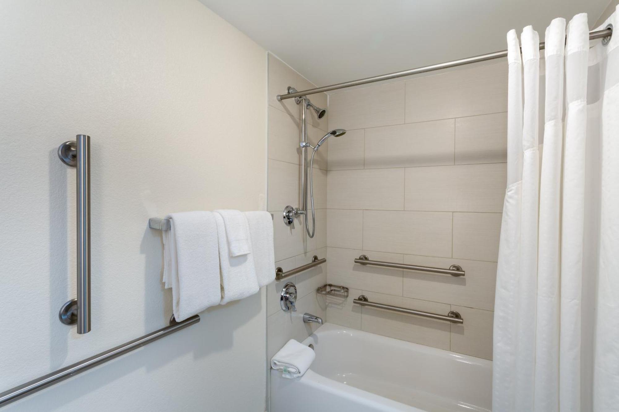 Holiday Inn Express Hotel & Suites Philadelphia - King Of Prussia By Ihg Dış mekan fotoğraf
